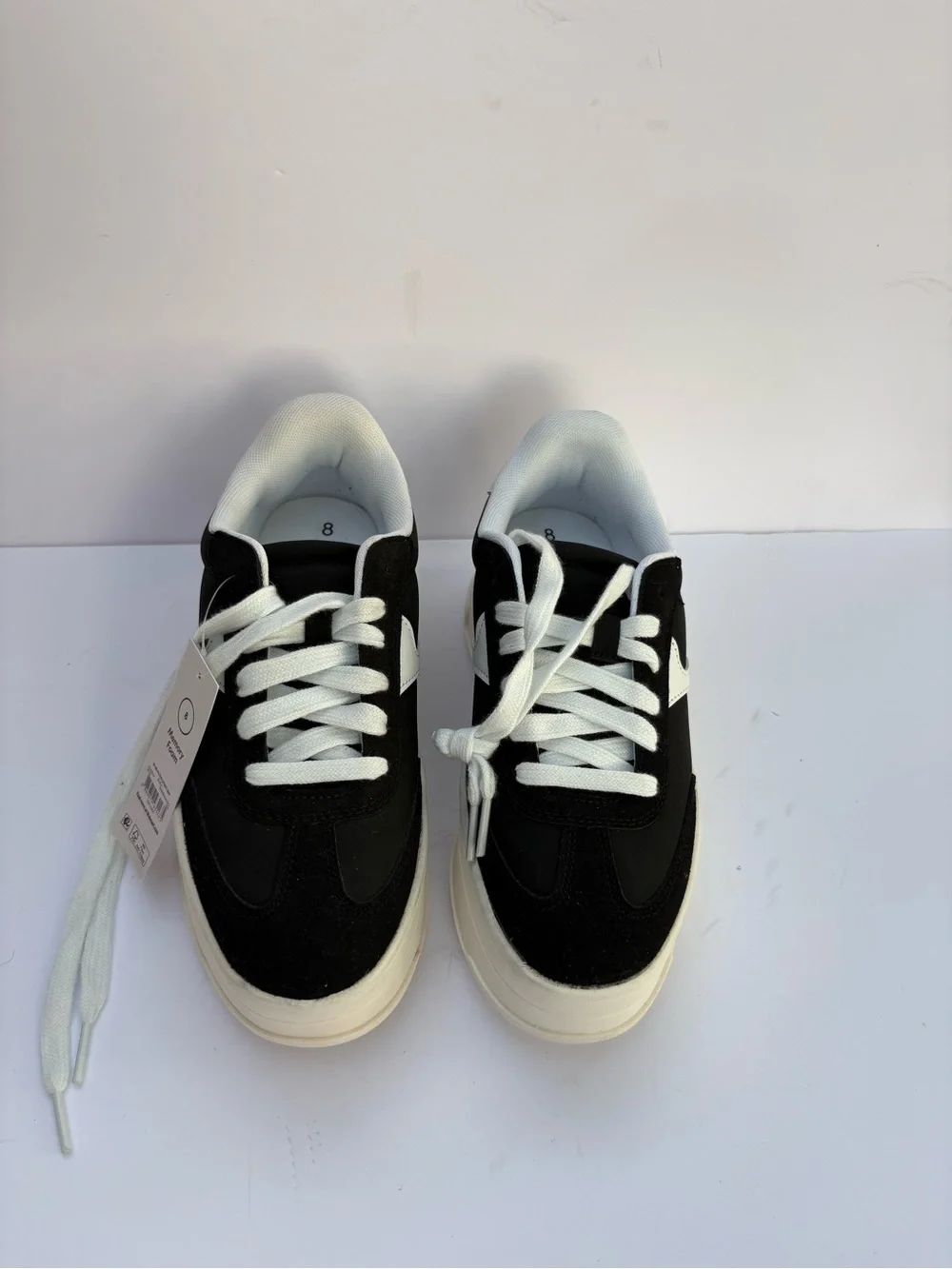 No Boundaries White Low-Top Sneaker